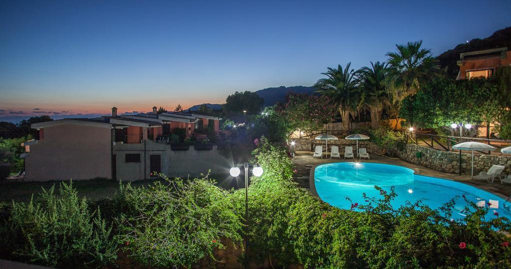 Appart Hotel Residence Villasimius Extérieur photo